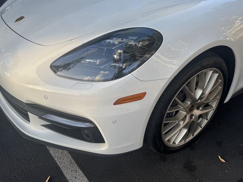 Used 2020 Porsche Panamera 4 AWD/4WD image 5