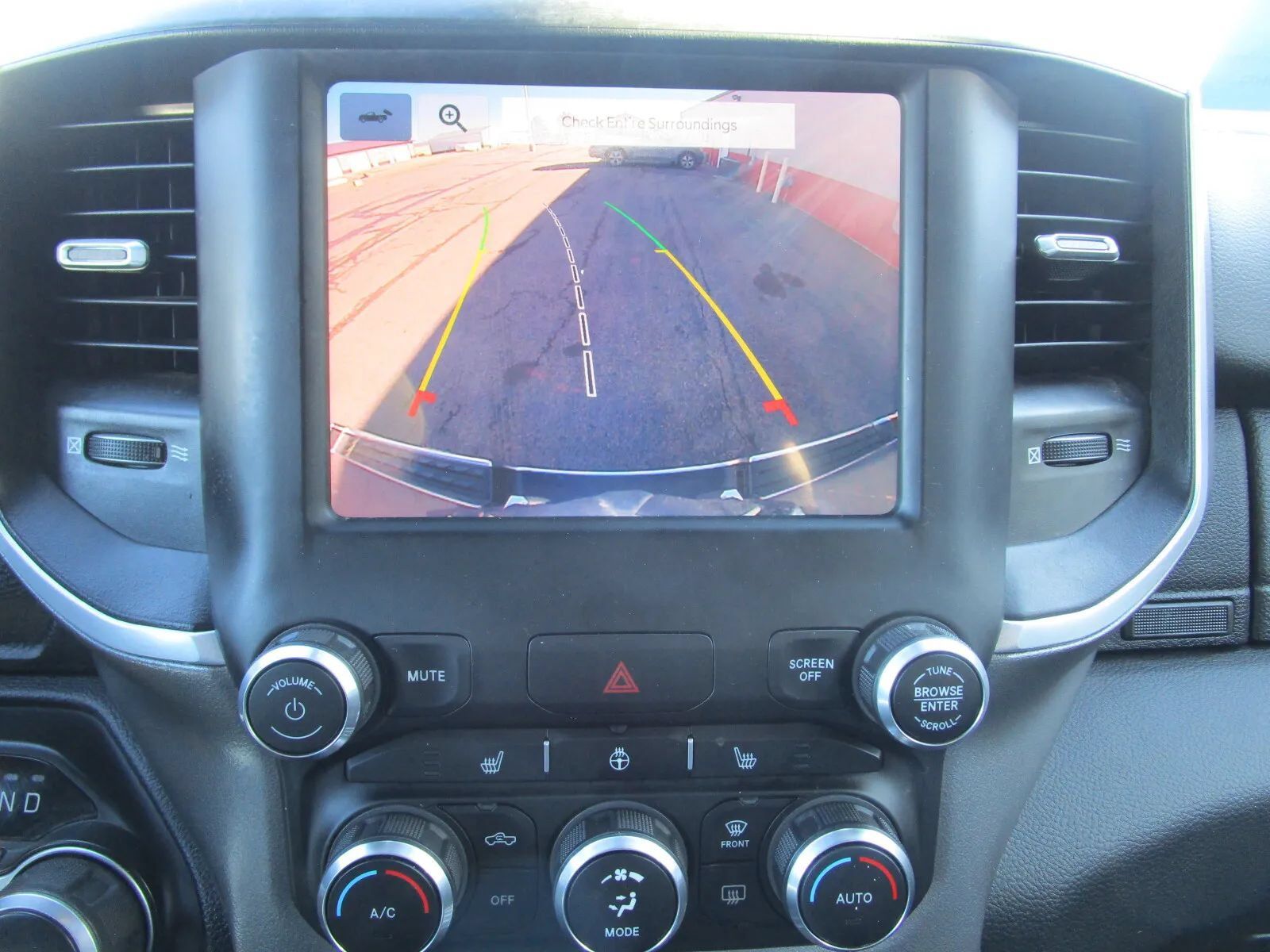 Used 2022 RAM 1500 Big Horn AWD/4WD image 28