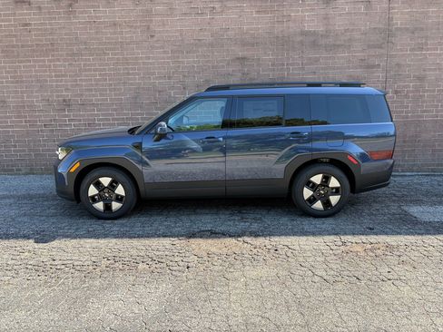 New 2026 Hyundai Santa Fe SEL FWD image 2