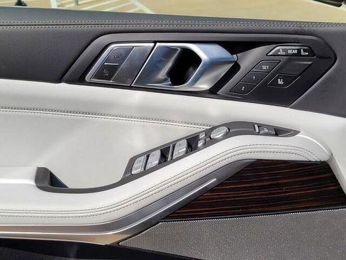 New 2026 BMW X7 xDrive40i image 27