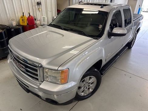 Used 2012 GMC Sierra 1500 SLT w/ SLT Convenience Package AWD/4WD image 30
