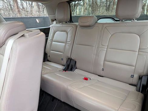 Certified 2022 Lincoln Navigator Reserve image 31