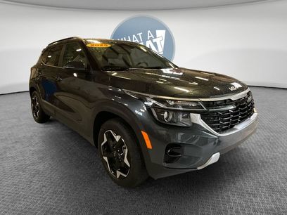 Used 2025 Kia Seltos EX w/ EX Sunroof Package
