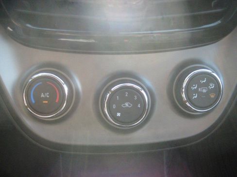 Used 2022 Chevrolet Spark LS FWD image 15