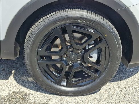 Used 2025 Kia Telluride SX X-Line AWD/4WD image 11