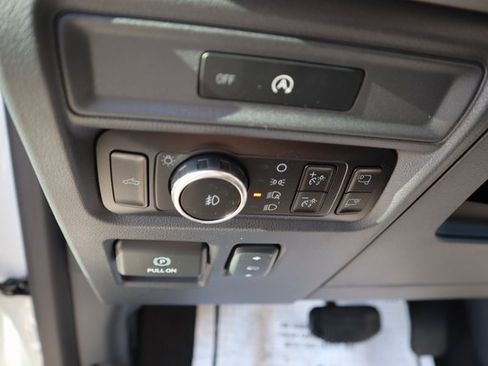 New 2025 Ford F150 Lariat w/ Equipment Group 501A Mid image 11