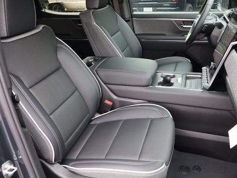 New 2026 GMC Sierra EV Elevation w/ Premium Package AWD/4WD image 28