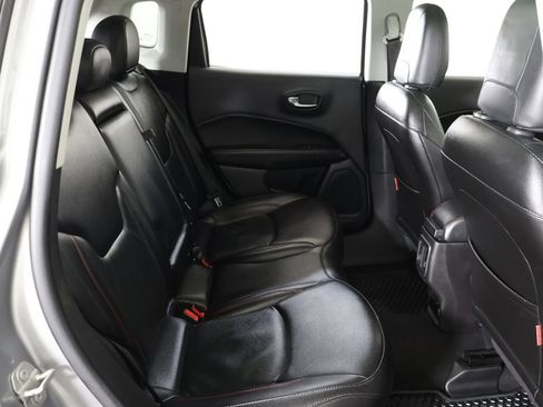 Used 2020 Jeep Compass Trailhawk w/ Leather Interior Group AWD/4WD image 34