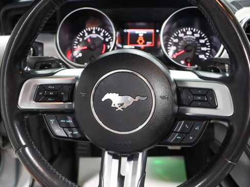 Used 2020 Ford Mustang Premium image 11