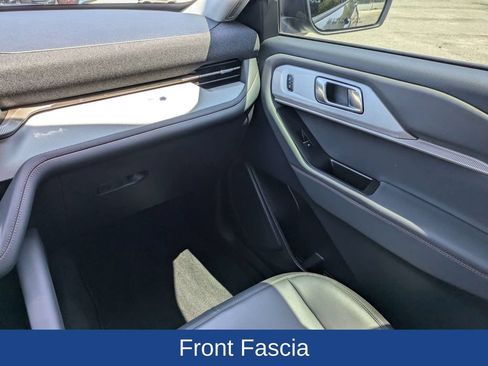 Certified 2025 Ford Explorer Active w/ Active Comfort Package RWD image 18