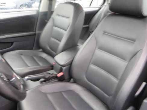 Used 2014 Volkswagen Jetta SE image 42