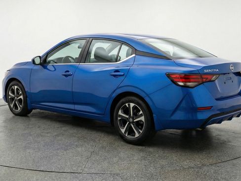 Used 2025 Nissan Sentra SV FWD image 6