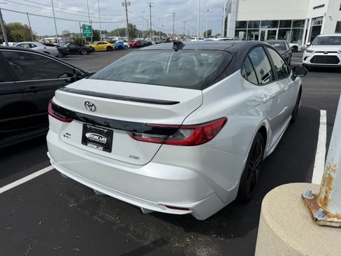 Used 2026 Toyota Camry XSE AWD/4WD image 4