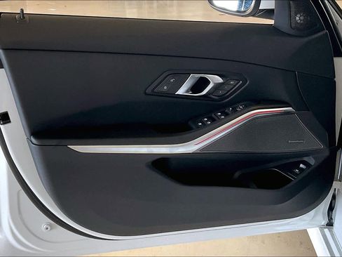 Used 2025 BMW 330i 330i w/ Premium Package image 10