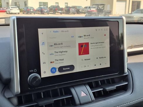 Used 2024 Toyota RAV4 XLE image 12