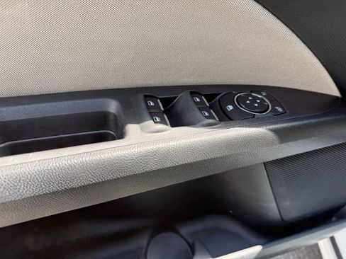Used 2019 Ford Fusion S FWD image 12