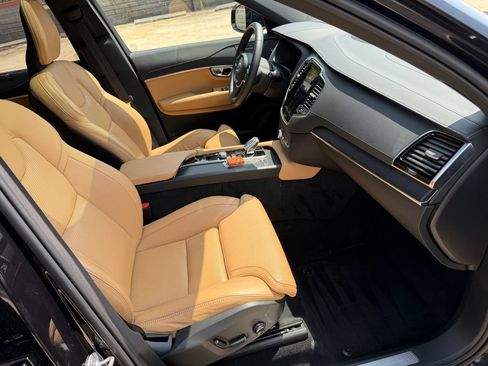 Certified 2024 Volvo XC90 T8 Ultimate w/ Protection Package Premier AWD/4WD image 22