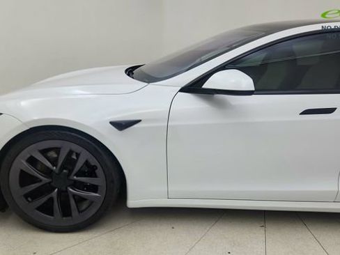 Used 2022 Tesla Model S AWD/4WD image 9