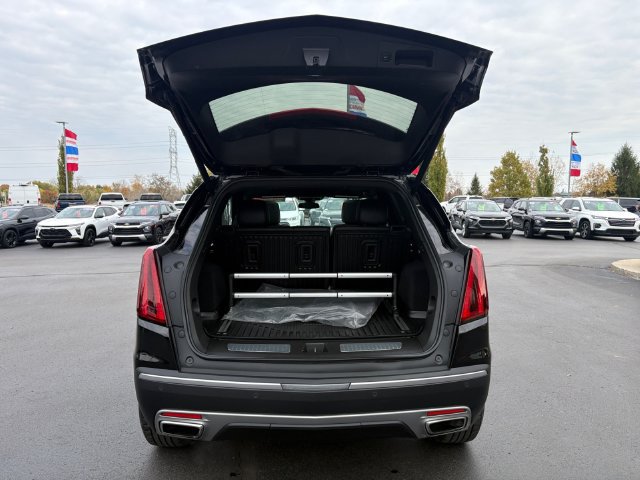 Used 2022 Cadillac XT5 Premium Luxury w/ LPO, Floor Liner Package FWD image 10