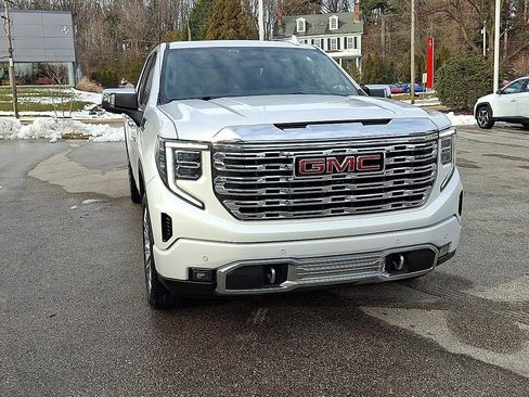 Certified 2023 GMC Sierra 1500 Denali image 3