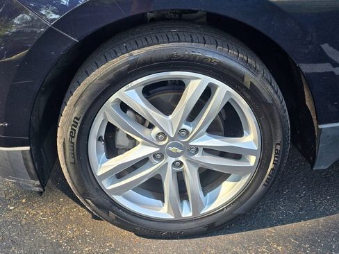 Used 2020 Chevrolet Equinox Premier AWD/4WD image 10