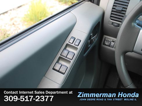 Used 2021 Nissan Frontier SV AWD/4WD image 12