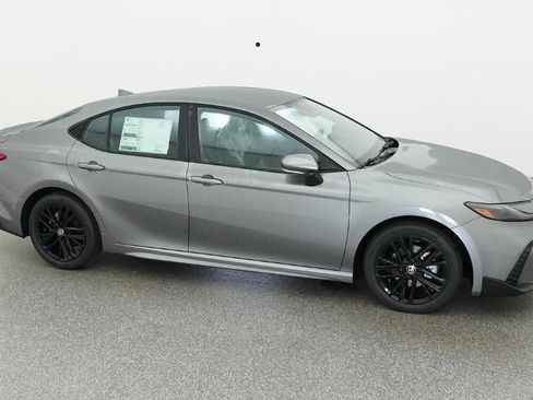 New 2026 Toyota Camry SE FWD image 12