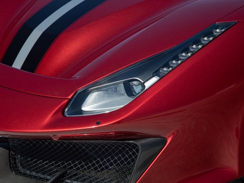 Certified 2019 Ferrari 488 Pista Coupe image 15