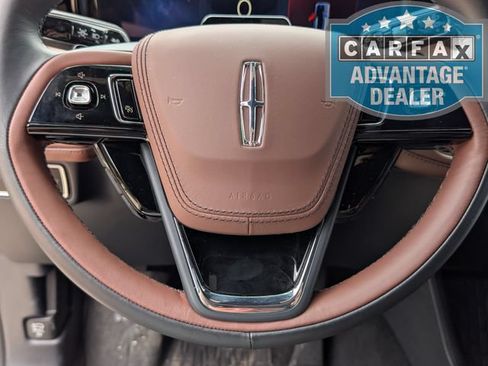Used 2025 Lincoln Aviator Reserve AWD/4WD image 5