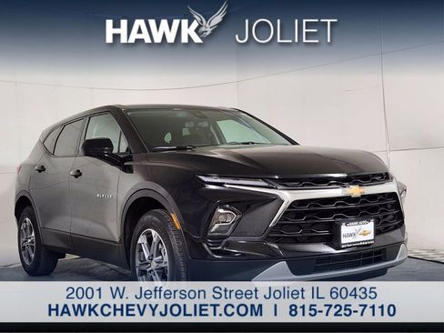 Used 2025 Chevrolet Blazer LT AWD/4WD image 11