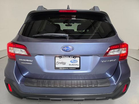 Used 2018 Subaru Outback 2.5i Limited image 4