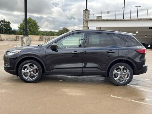 Used 2025 Ford Escape ST-Line AWD/4WD image 4