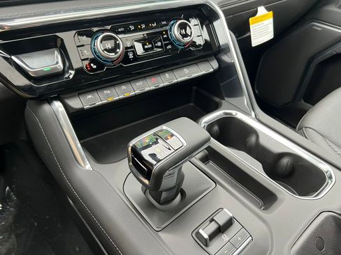 New 2026 GMC Sierra 1500 Denali w/ Denali Reserve Package image 34