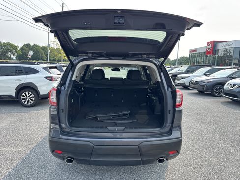 Used 2023 Subaru Ascent Limited w/ Technology Package AWD/4WD image 28