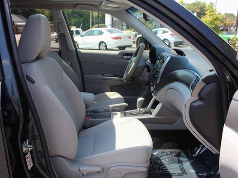 Used 2013 Subaru Forester 2.5X Premium w/ All-Weather Pkg AWD/4WD image 29