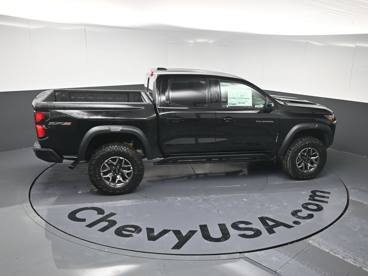 New 2026 Chevrolet Colorado ZR2 w/ Technology Package AWD/4WD image 32