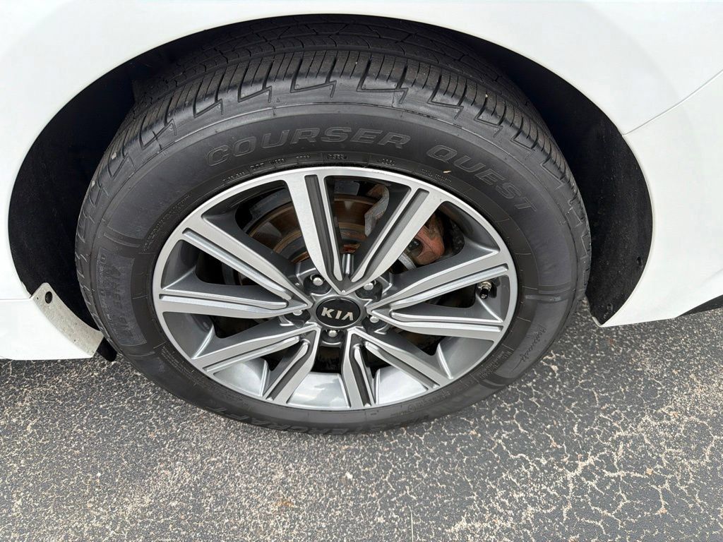 Used 2020 Kia Optima Premium FWD image 10