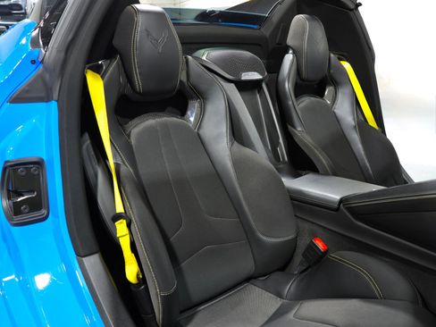 Used 2022 Chevrolet Corvette Stingray Convertible w/ 1LT RWD image 73