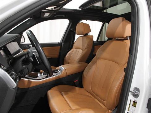 Used 2019 BMW X5 xDrive40i w/ Executive Package image 5