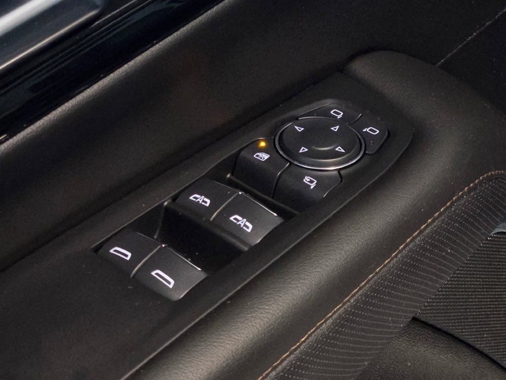Used 2025 Chevrolet Tahoe High Country RWD image 24