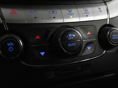 Used 2018 Dodge Journey GT FWD image 23