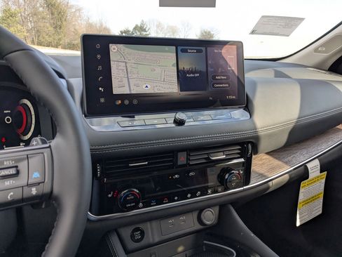 New 2026 Nissan Rogue Platinum w/ Platinum Premium Package image 13