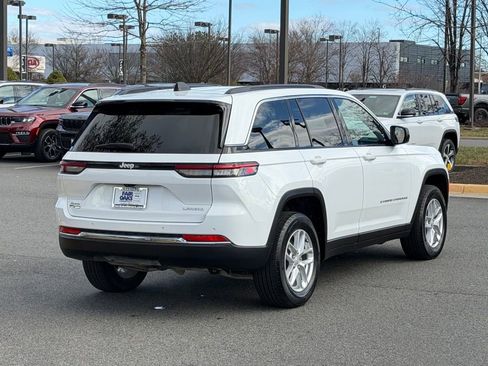 Certified 2024 Jeep Grand Cherokee Laredo X w/ Trailer Tow Package image 7