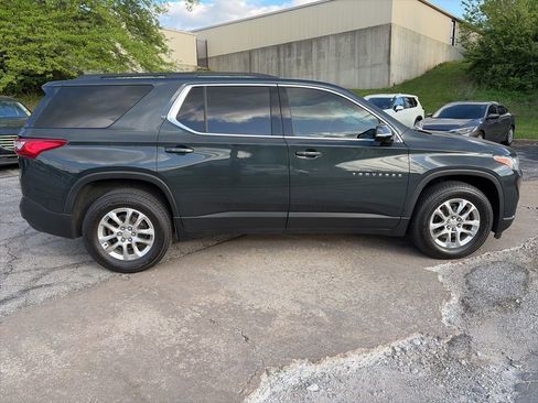 Used 2021 Chevrolet Traverse LT image 4