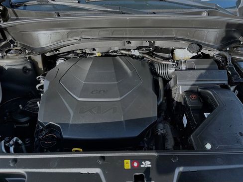 Used 2022 Kia Telluride SX w/ SX Prestige Package image 33