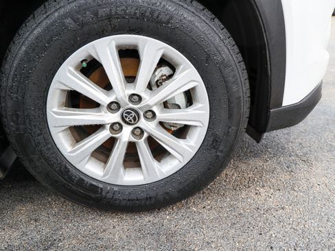 Used 2024 Toyota Grand Highlander FWD image 13