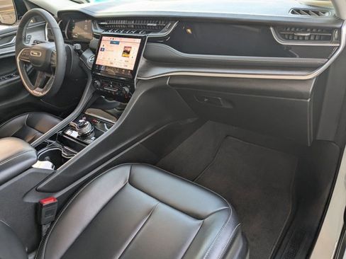 Used 2023 Jeep Grand Cherokee 4WD 4xe image 24