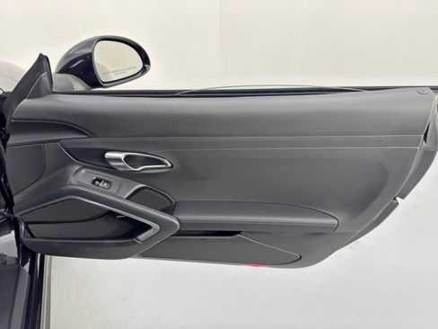 Used 2015 Porsche 911 Carrera 4S image 36