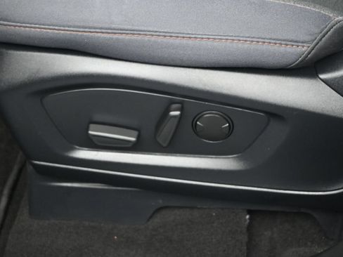 Used 2025 Ford Explorer Active RWD image 9