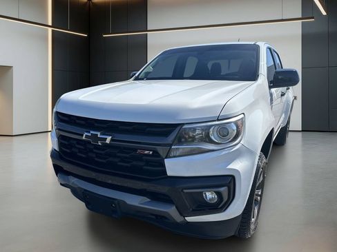Used 2022 Chevrolet Colorado Z71 AWD/4WD image 11